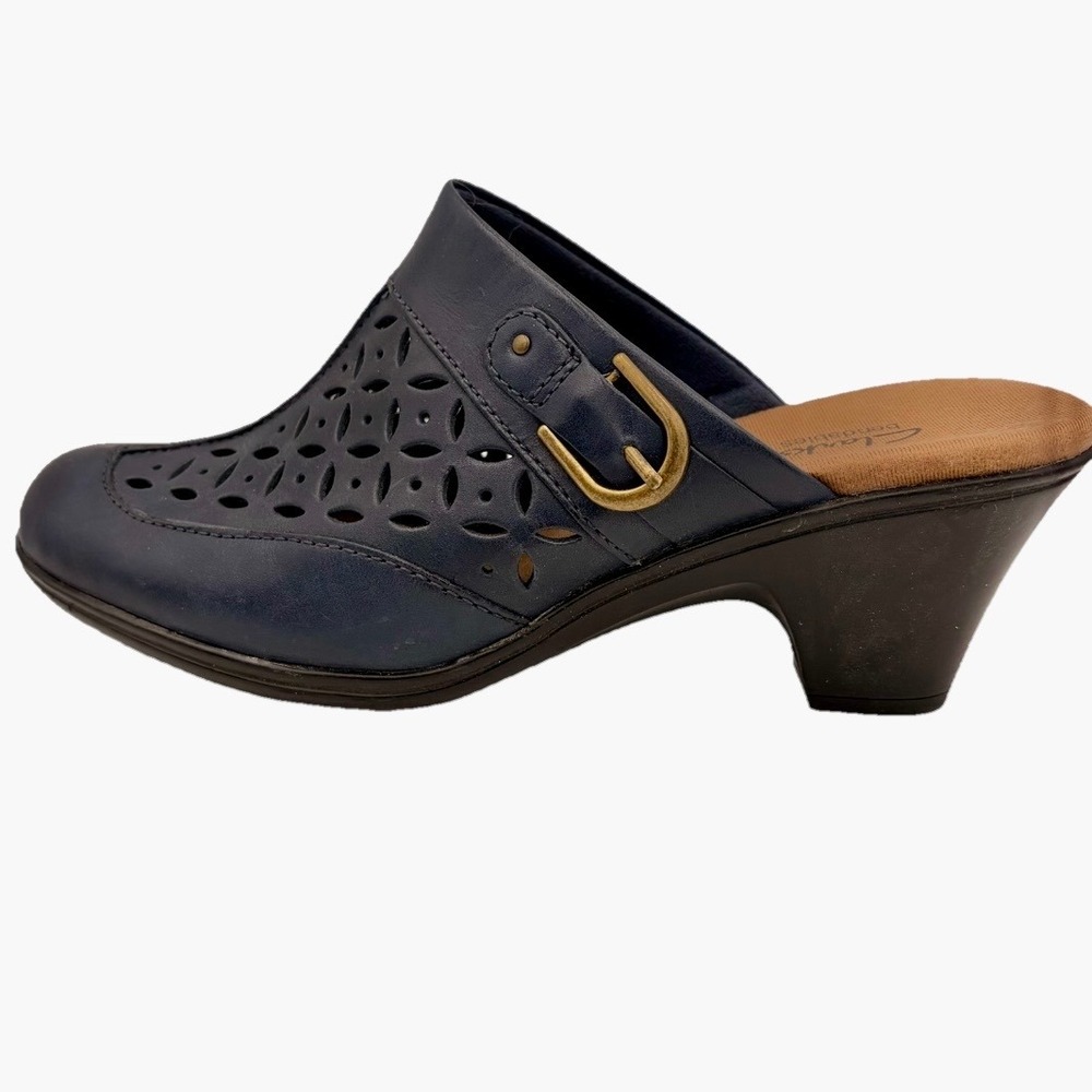Clarks Bendables Mule Clogs‎ Navy Blue Leather Laser Cut Buckle 7.5M Slip On